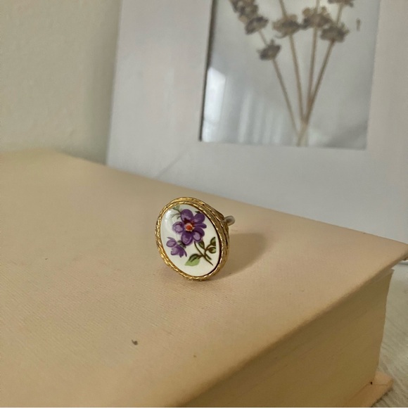Painted African Violets Enamel Gold Adjustable Antique Ring Statement Floral - Picture 5 of 14